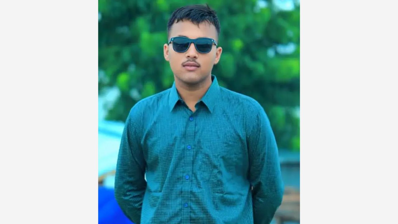 ছাত্রদলে যোগ দিলেন ইউনিয়ন শিবির সভাপতি